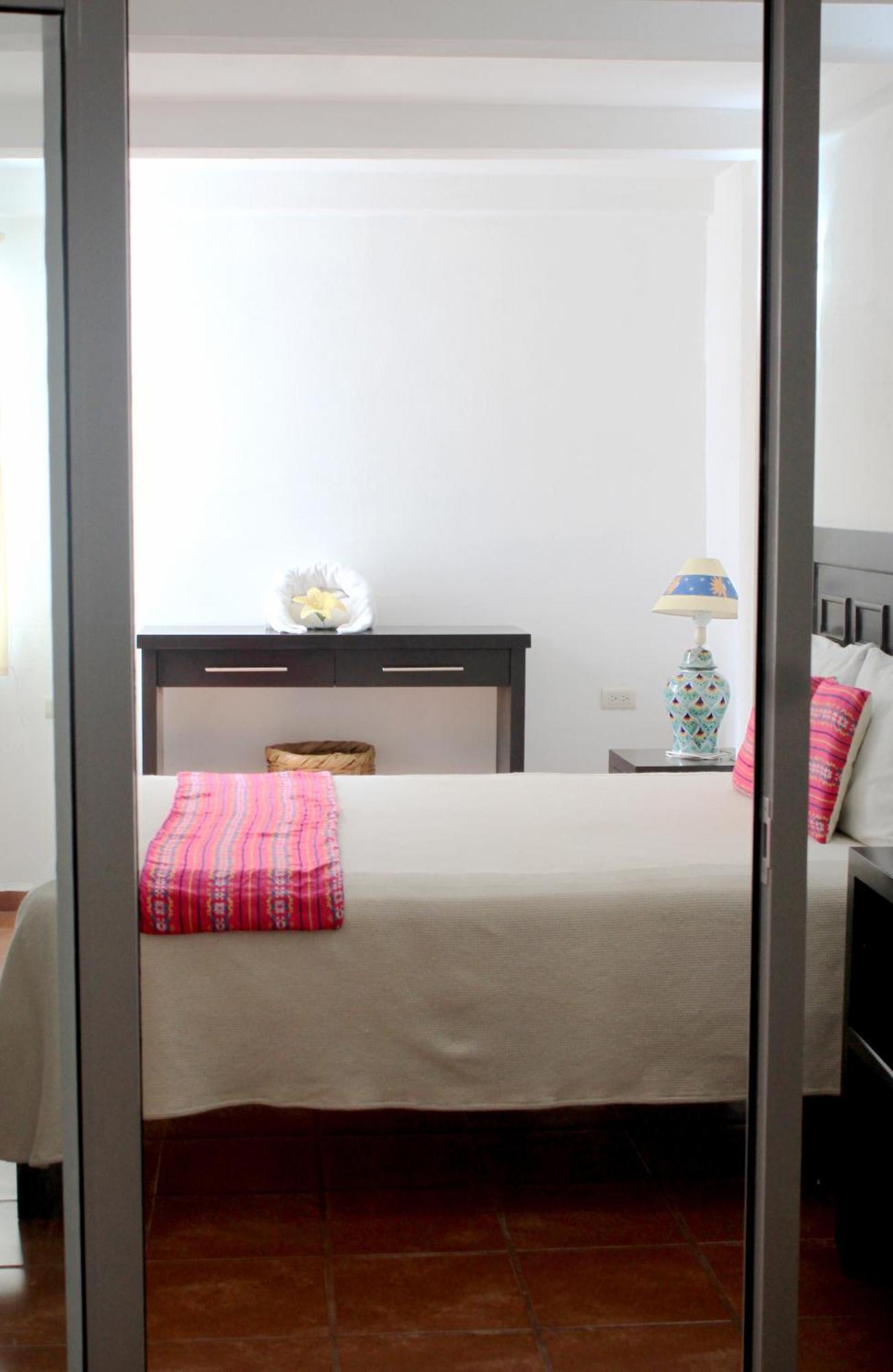 La Iguana Vallarta Lgbt Adults Only - Romantic Zone - Party Clubbing Street Puerto Vallarta Rom bilde