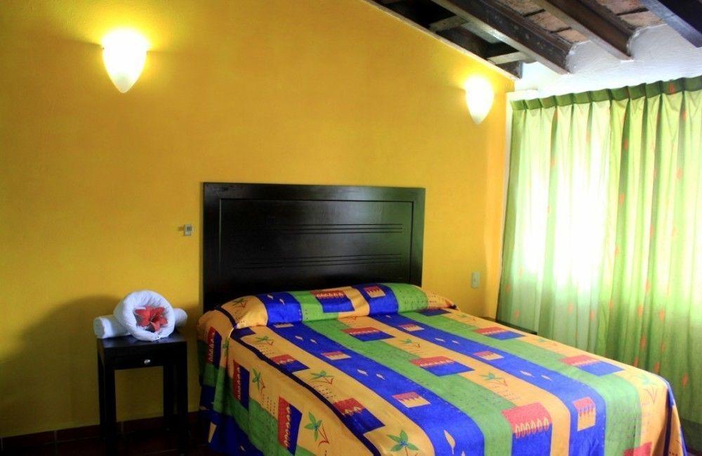La Iguana Vallarta Lgbt Adults Only - Romantic Zone - Party Clubbing Street Puerto Vallarta Eksteriør bilde